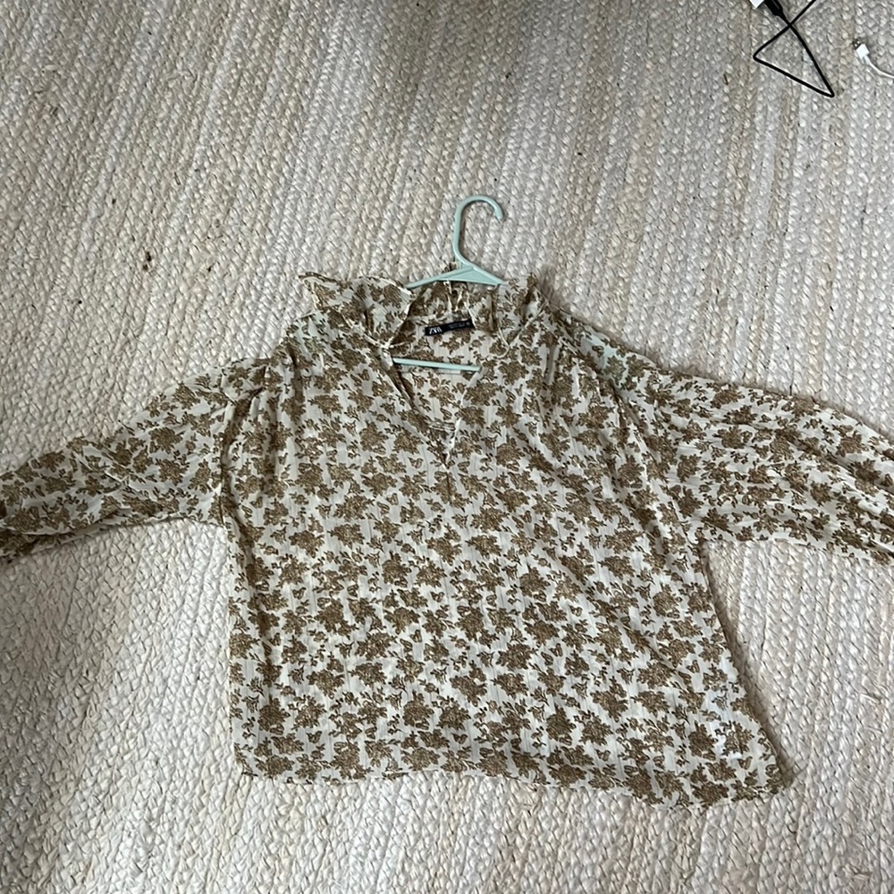 Zara flowy blouse!